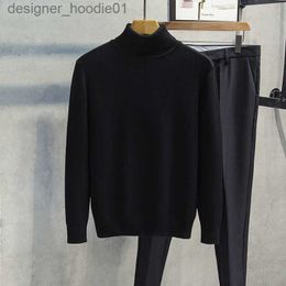 Sweats à capuche pour hommes Sweatshirts à col roulé pour hommes automne hiver nouveau style pull intérieur épais couleur unie tricoté chemise à fond L230916