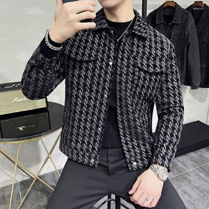 Vestes pour hommes 2023 Tweed Plaid épais simple boutonnage version coréenne tendance printemps automne lâche streetwear trench manteaux L180