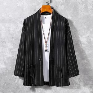 Vestes pour hommes # 4258 Noir Blanc Bleu Gris Coton Lin Rayé Kimono Veste Hommes Lâche Plus La Taille 5XL Cardigan Poches Rétro Streetwear