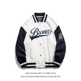 Vestes d'hommes Arrivée Automne et printemps Mince Lumière lettre Emroirs Baseball Bombasse Jacket Patchwork Unisexe Femme Varsity Manteau