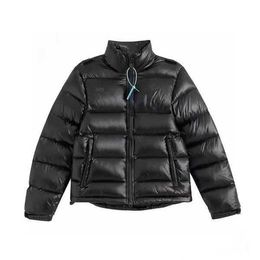 Vestes pour hommes Noir Nocta Puffer Jacket Parkas Vêtements Manteaux rembourrés Garder au chaud Vêtements d'extérieur Badge de protection contre le froid Manteau en coton pour hommes et 1 XR02