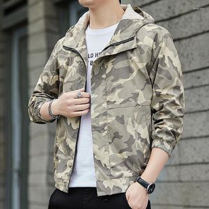 Heren Jassen Camouflage Capuchon 2023 Herfst Koreaanse Outdoors Casual Streetwear Mannelijke Ademende Militaire Windbreakers