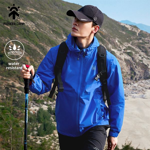 Chaquetas para hombres Campamento de verano Chaqueta para hombres Ligero UL Impermeable de una sola capa Al aire libre A prueba de viento Viaje Camping Top XHW103025 230921