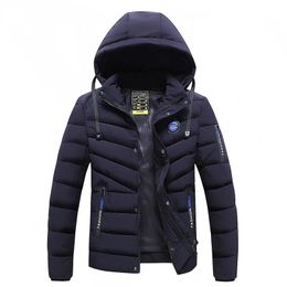 Herenjassen Jassen Casual parka's Jas Bergbeklimmen Motorjas Kleding Winter Heren Modieus Kamperen Winddicht Verwarming Heren 231212