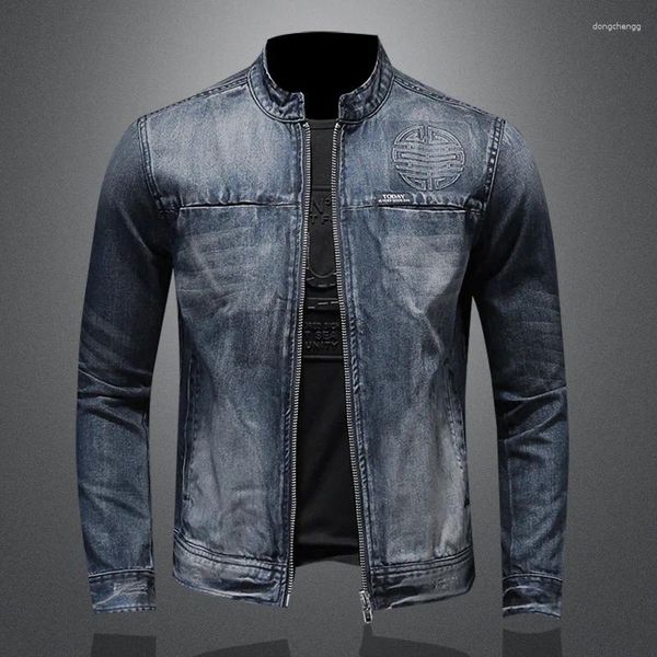 Chaquetas para hombres Chaqueta de mezclilla Personalizada Cuello alto Cremallera Jeans de motocicleta Europa y América Talla grande Casual Embossed