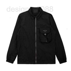 Heren Jackets Designer 2022 Itali￫ Mens Jacks Hoodie Sport Street Waterdichte jas High-end oversized dubbellaagse stof Cozy Mesh Revers omgekeerd 5px9