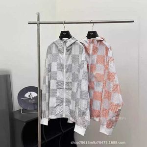 Heren Jackets Designer Brand 24SS Lente/zomer Nieuwe dambord Zipper Hooded zonnebrandcrème Shirt Coat voor mannen en vrouwen 2Glz