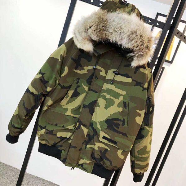 Vestes pour hommes Designer Pilot Wyndham Parka Winter Down Veste Manteau d'extérieur Hommes Femmes Classique Mode Véritable Coyote Fourrure Vent Imperméable Blanc Noir Camouflage 8uaz