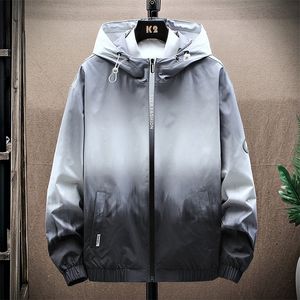 Heren Jackets Gradiënt Windscheper Jacket Men Spring en herfst Hapleed Lichtgewicht Kleding Outdoor Wear Coats plus maat 220912