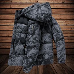 Vestes pour hommes Gris Camouflage Puffer Veste Hommes Parka Hiver Sports de plein air Coupe-vent Manteaux avec capuche chaude épaissir manteau rembourré 231212