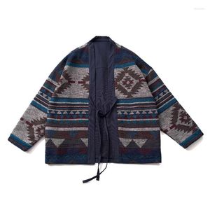 Mannen Jassen Japan Stijl Etnische Mannen Omkeerbare Slijtage Kimono Jas 2024 Herfst Stand Kraag Geometrische Patroon Retro Jas