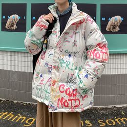 Men s jackets brief graffiti puffer jas voor mannen Koreaanse modetrends hiphop kleding tiener oversized streetwear plus size bubble warme jas 230106