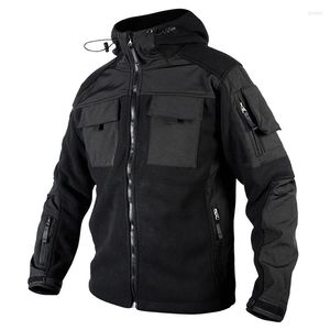 Herenjacks Mege Brand Tactical Fleece Jacket voor mannen Militaire camouflage Outdoor Multi -zakken Hood Fall Warm Black Softshell Coat