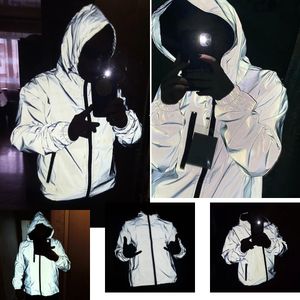 Herenjassen Volledig reflecterende jas voor heren Lichte hoodies Damesjassen Hip Hop Waterdicht Windjack Capuchon Street chic Man Oversize 231116