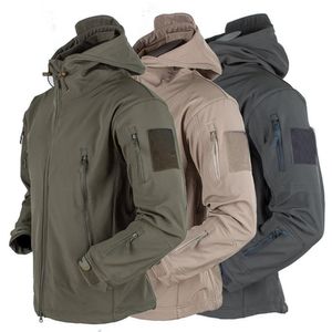 Vestes pour hommes Veste pour hommes Outdoor Soft Shell Fleece Hommes et femmes Coupe-vent Imperméable Respirant et thermique Trois en un Jeunes à capuche 230802