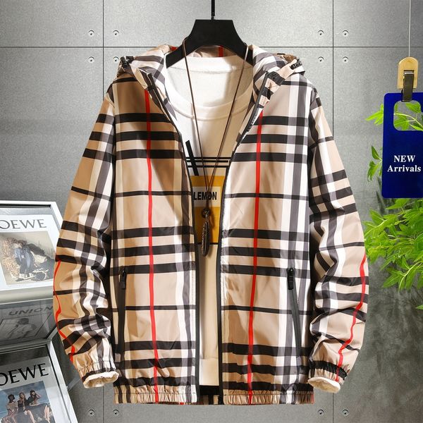 Vestes pour hommes Veste pour hommes Plaid Striped Design Marque de luxe Manteau Uniforme de baseball Coupe-vent Casual Hooded Zipper Hoodie Bomber Jacket 230809