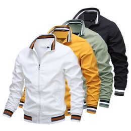 Herrenjacken Herren Windjacke Weiß Lässige Mode Herren Outdoor Wasserdichter Sportmantel Frühling Sommer Bomberjacke Kleidung 230531