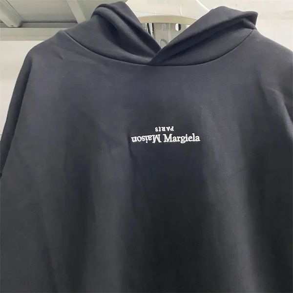 Chaquetas para hombres de gran tamaño Negro MM6 Margiela Bordado Reverse Hoode Sudadera con capucha Hombres Mujeres Calidad Streetwear Sudaderas Jersey 231005