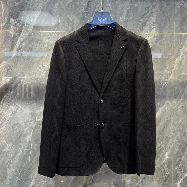 Vestes pour hommes P08434 Manteaux de mode 2023 Piste de luxe Design européen Vêtements de style de fête