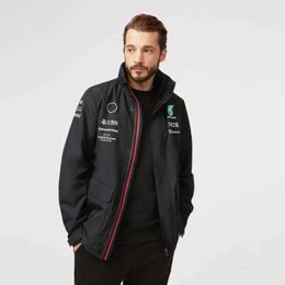 Vestes pour hommes Petronas 2024 Team Rain Jacket Nouvelle veste de course F1 pour hommes, chemise de l'équipe de Formule 1, dernière veste de pilote F1 2024-2020