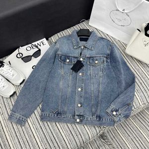 Vestes des hommes Shenzhen Nanyou Years Automne Automne Les femmes haut de gamme portent le manteau denim Classic Inversed Triangle Label Decoration