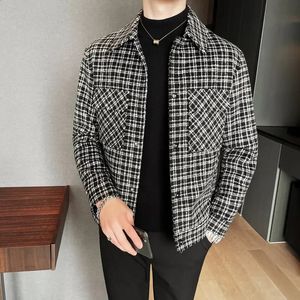 Vestes pour hommes Trench à simple boutonnage Veste Homme Mode Rétro Tartan Veste Aautomne et hiver Manteau de laine court mince pour hommes S-3XL 231118