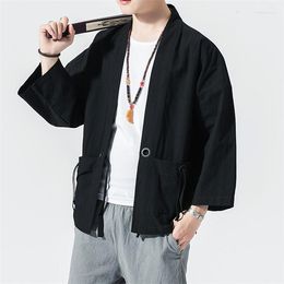 Vestes pour hommes printemps hommes lin Kimono mode ample Long Cardigan vêtements d'extérieur Vintage manteau mâle avec ceinture pardessus décontracté