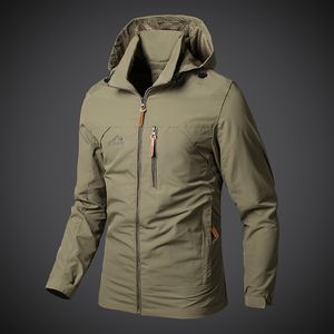 Herenjacks Spring Mens Softshell Hiking Jackets Man Coats Tactical Wind Breakher Men Waterdichte vluchtpiloot Coood Hoodie Maat 5xl 230509