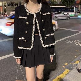 Wo veer vintage zwarte dubbele borsten tweed bijgesneden jas vrouwen Koreaanse lange mouw franje jas elegante mode losse bovenkleding