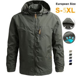 Jaquetas masculinas Windbreaker Homens Jaqueta Tática À Prova D 'Água Ao Ar Livre Casaco Com Capuz Esportes Militar Tamanho Europeu S7XL Campo Escalada Fina Outwear 231010