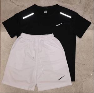 2024 Survêtements pour hommes Tech Set Designer Survêtement Chemises Shorts Costume de fitness en deux pièces pour femmes imprimé Séchage rapide et vêtements de sport respirants T-shirt de basket-ball Jogger