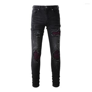 Jeans pour hommes 1302 mode Streetwear hommes noir décontracté détresse violet peluche Patchwork Slim déchiré Denim pantalon pour hommes