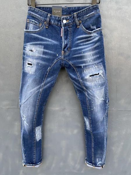 Jeans pour hommes 2022 Peinture en aérosol Ragged Slim Stretch Pantalon de moto brodé bleu clair