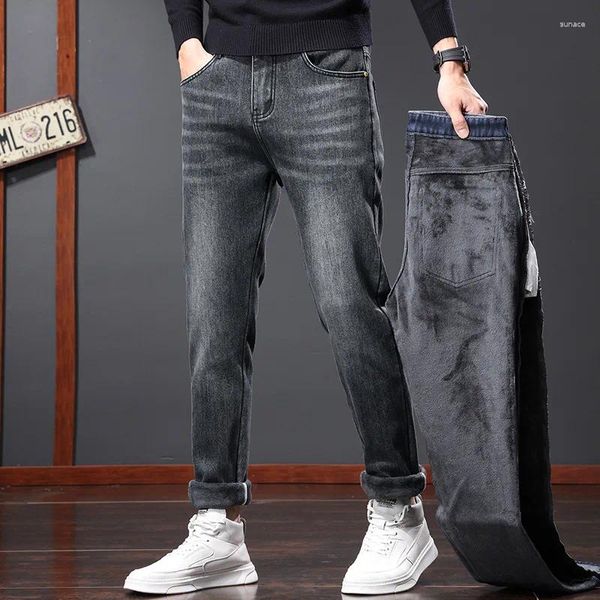 Jeans para hombres 2023 Otoño e invierno Rise medio de pierna recta Ladera para comodidad Súper suave calientes calientes Pantalones casuales