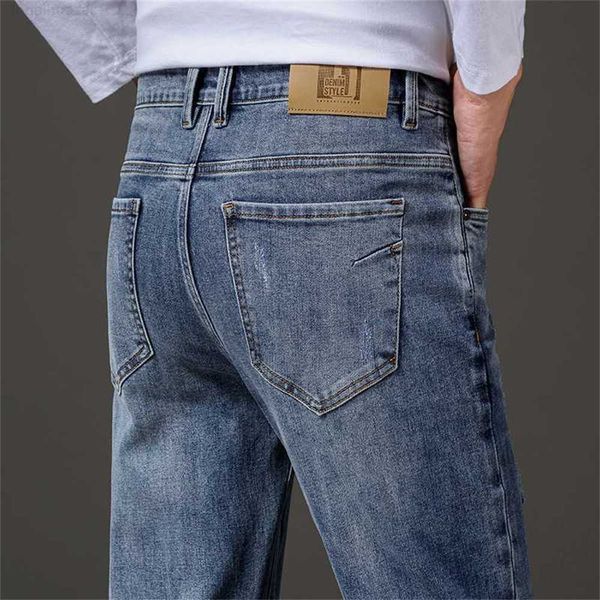 Pantalones vaqueros para hombre 2023 otoño holgados e invierno nuevos pantalones vaqueros azules clásicos informales tendencia coreana pantalones vaqueros elásticos para hombreu0qm