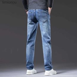 Jeans da uomo 2023 Autunno Nuovi uomini Regular Fit Jeans elasticizzati Stile classico Smoky Grey Moda Casual Pantaloni in denim Pantaloni maschili di marca BlueL240120