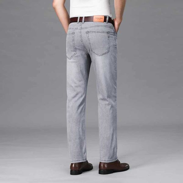 Jeans para hombres 2023 Marca Material fino o grueso Algodón recto Denim elástico Hombres de negocios Casual Cintura alta Gris claro Azul JeansL2312