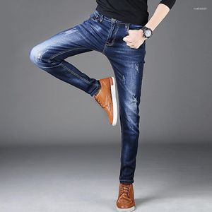 Jeans pour hommes 2023 Denim Tendance Élastique Long Quatre Saisons Mince Section Mince Pantalon À La Mode