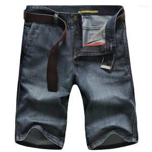 Jeans pour hommes 2023 Shorts en denim personnalisés pour jeunes hommes Summer Mid Rise Pantalons Loisirs de plein air