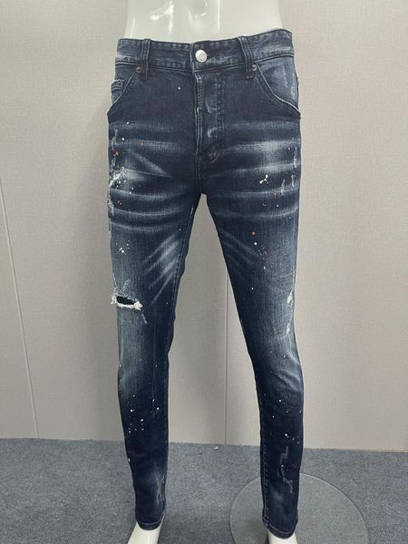 Jeans pour hommes 2023 Slim Fit pieds bleu foncé lavé minuscule patch élastique couleur contraste peinture en cuir