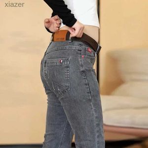 Jeans masculins 2023 printemps automne nouveau jeans mode homme coréen mince pantalon de taille moyenne gris