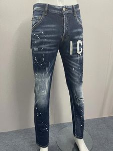 Jeans pour hommes 2023 Printemps / Été Mode Lavage et usure Patchs de trous Peinture Boutons personnalisés Petits pieds Noirs Hommes