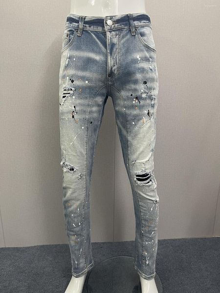 Jeans para hombres 2023 Primavera / Verano Moda Lavado con agua Desgastado Agujero Parche Pintura Corte 3D Pies pequeños Negro Masculino