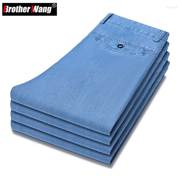 Jeans para hombres 2023 Primavera Verano Hombres Thin Light Blue Loose Business Moda Lyocell Tela Stretch Denim Pantalones Pantalones de marca masculina