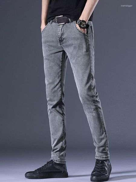 Jeans pour hommes 2023 été mince Stretch hommes Slim petit pied pantalon gris fumée adolescent Version coréenne étudiant marée marque longue