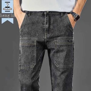 Jeans voor heren 2023Jeans met zes zakken Handige cargo-jeans voor heren Trendy merk Jeugd Rechte werkbroek Slim Fit Herenbroek met grote zakL231003