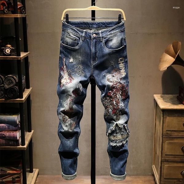 Jeans masculins 2024 Spring Chinese Style broderie Slim Fit Cheple serre Pantalon Street Trend Scratch Pantal