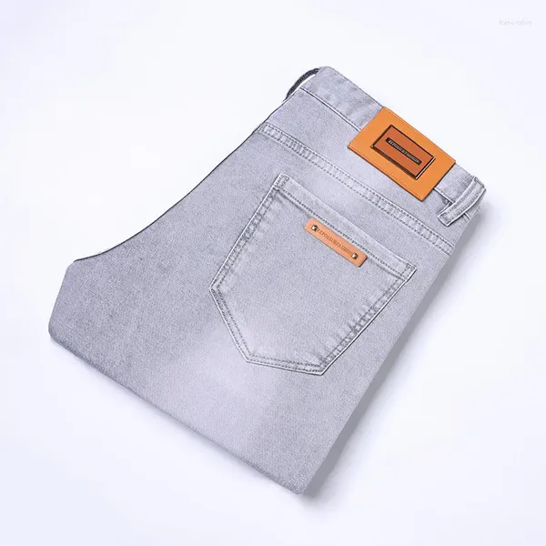 Jeans para hombres 2024 Primavera Slim Light Grey Stretch Lavado Casual Pierna recta Versátil Asequible Moda de lujo Hombres