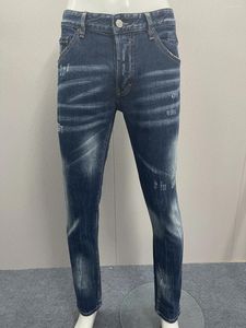 Jeans pour hommes 2024 printemps / été mode lavé et usé trou patch moucheté encre coupe 3D petits pieds gris pour hommes