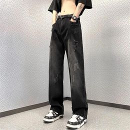 Jeans para hombres 2024 Teenage parecen rasgados delgados y sueltos Pantalones deportivos versátiles de ropa deportiva recta B197 B197